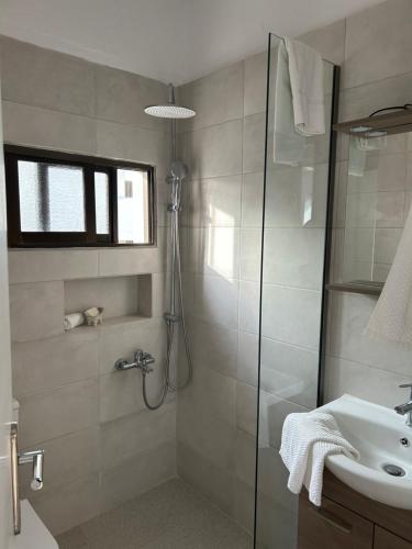 Beachfront Holiday Let Peraia