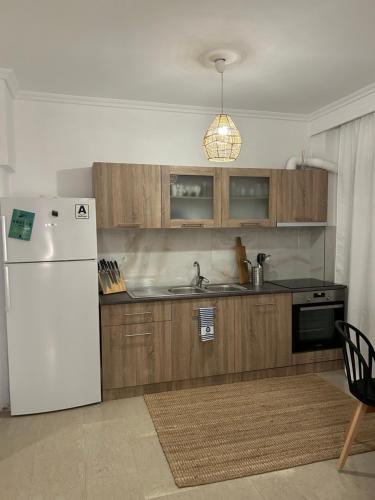 Beachfront Holiday Let Peraia