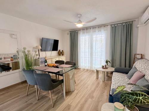 Apartament przy morzu w Torrevieja z 3 sypialniami w pobliżu barów i restauracji