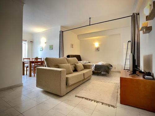 Apt FS - 20 meters from beach