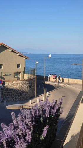 "Philomer Remparts" Art Deco Apartments by Sea and Parc