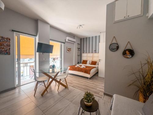 Walk to Markets from a Cozy Studio by Cielo Homes