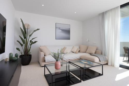 Luxury 3-Bedroom Skyline Apartment in Higueron