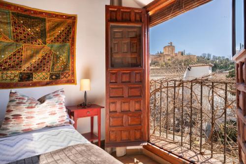 Breathtaking Alhambra view balconies, Albaizyn