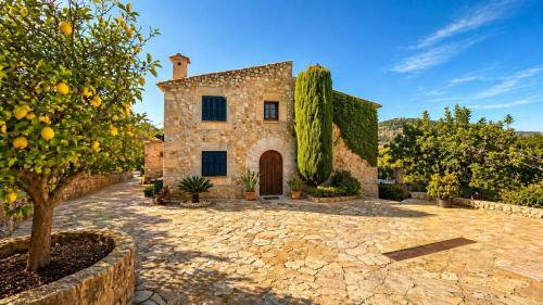 Can Gallardo den Fuster by Mallorca North Villas