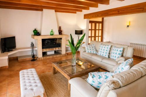 Can Gallardo den Fuster by Mallorca North Villas