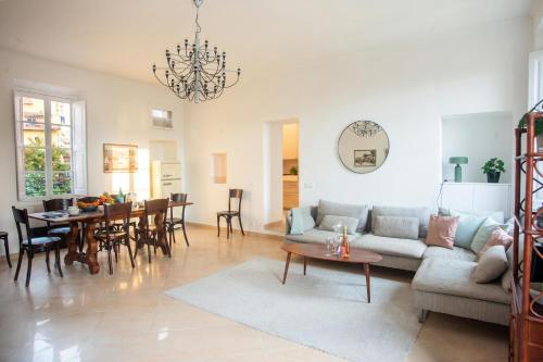 Saint Michel - Apartment in Old Town - Happy Rentals