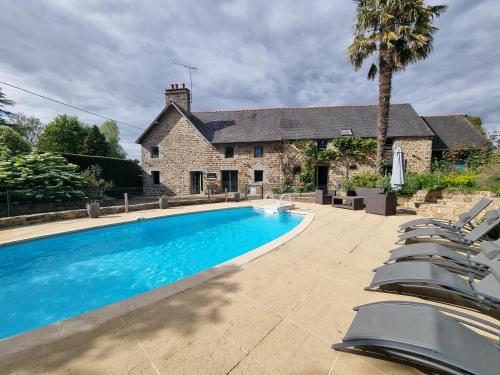 Au Mont De La Quintine # Piscine & Jacuzzi #