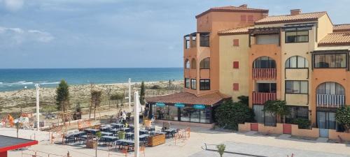 Front de mer, Appt 4 couchages, ventilateurs plafonniers, ventilateurs sur pied, Grande Plage Lydia