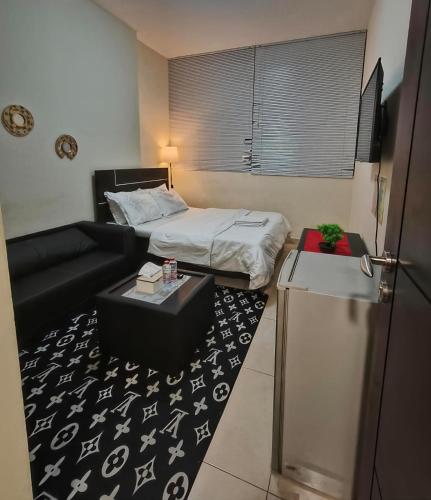 Regular Room - Shared Bathroom