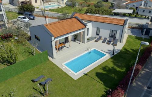 Stunning Home In Fazana