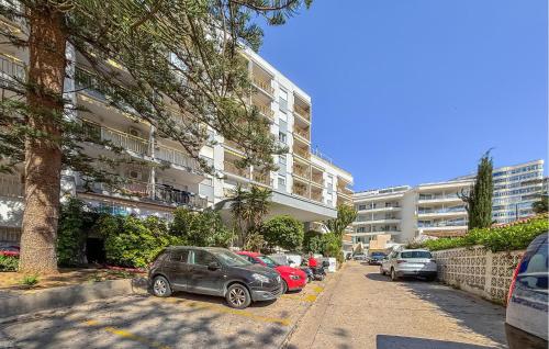 Cozy Apartment In Fuengirola With Wifi