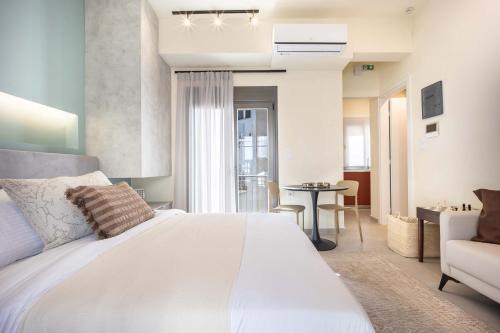 Modern Studio in Exarchia l Private Balcony