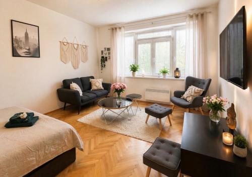 Golden Buddha Apartment