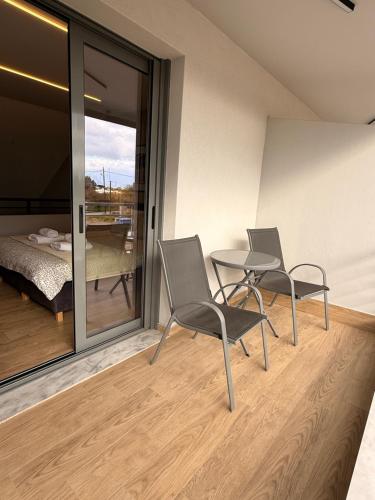 Sunny Spot Artemida
