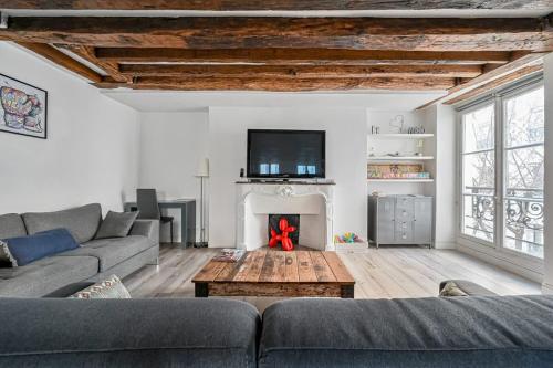 Grand 2 pieces typique du Marais