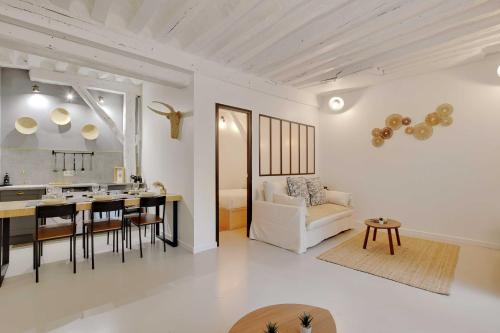 Elegant apartment -2BR-4P- Le Marais
