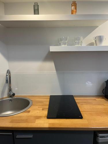 Studio spacieux avec mezzanine - Canal St Martin