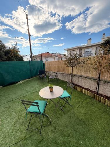 Studio lumineux avec terrasse Proche du centre ville de Nice