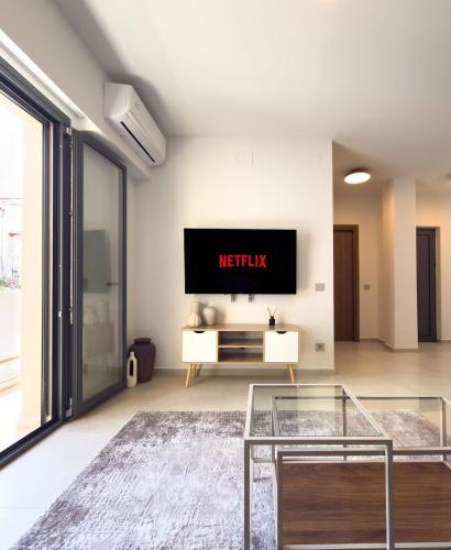 Modern Apartment 2 - Heart of Heraklion Center