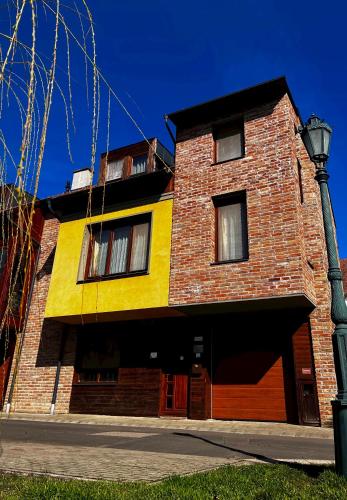 Kolbászház Apartman