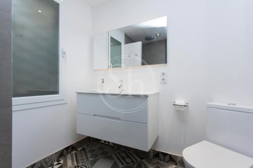 Bonito apartamento para 4 en Poble Sec