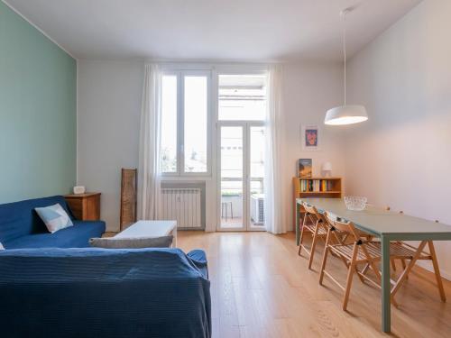 M2 Stylish apartment within walking distance of the Navigli district