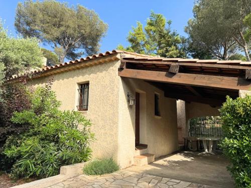 Maison familiale provençale au calme, proche plage