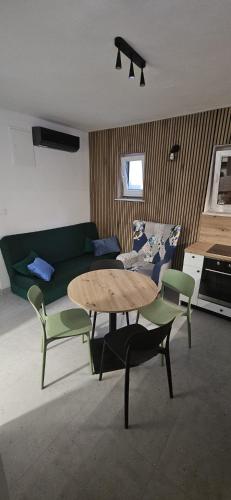Apartments Robi, Stara Novalja