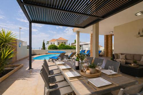 Villa Sol Costa Adeje Heated Pool Putting Green Sleeps 8