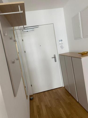 Schöne, moderne Wohnung bei der U Bahn