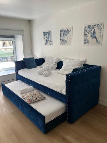 Contemporary & Cozy Studio by Canal Saint-Martin