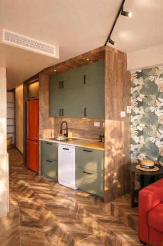 Sea view Luxury apartment pointe croisette