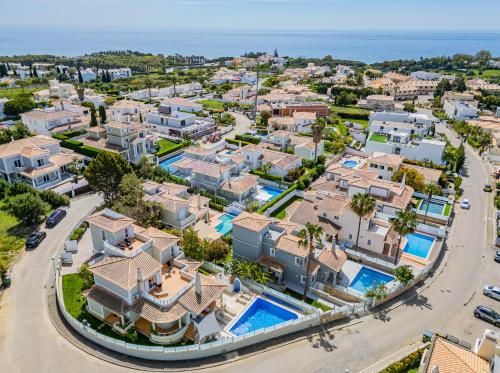 Villa Rosal by SignatureStays - Heated Pool