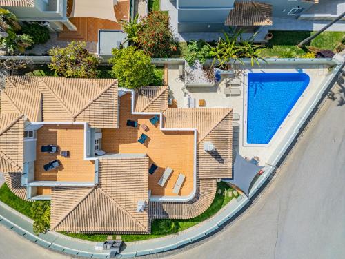 Villa Rosal by SignatureStays - Heated Pool