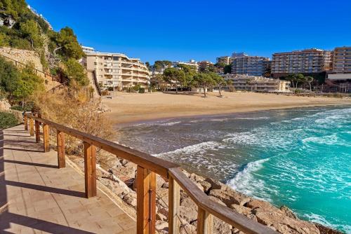 Cap Salou Beach - Sea View - Pool - AC - Parking