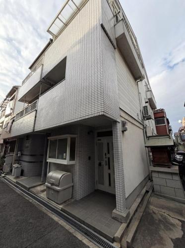 Japanese Modern and Antique 7-Minute Walk from the Station Direct Access to Namba in 7 Minutes Convenient for Kansai Airport, Kyoto, and Nara 7 Beds