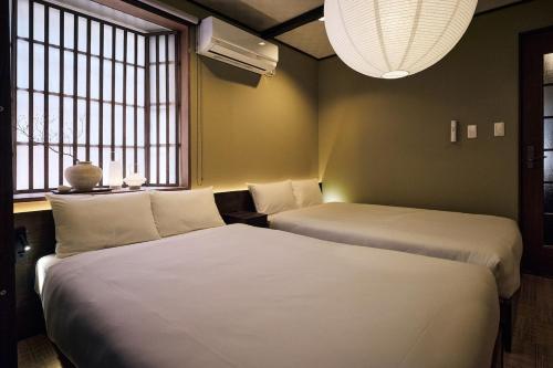 Japanese Modern and Antique 7-Minute Walk from the Station Direct Access to Namba in 7 Minutes Convenient for Kansai Airport, Kyoto, and Nara 7 Beds