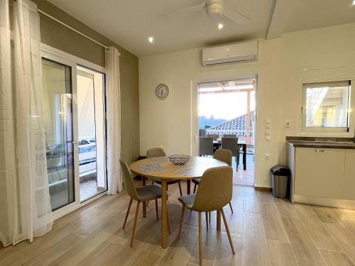 Bay View - Bright Modern Penthouse in Center