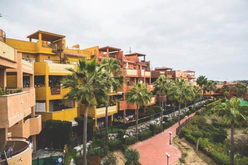 2 bed apartment with great views -Elviria Marbella