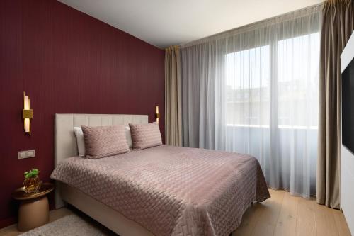 Foto Emerald Downtown Luxury Suites by Continental Group 4