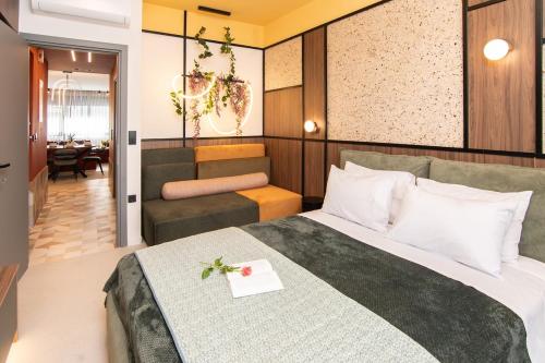 Almasi Luxury Suites Brilliant