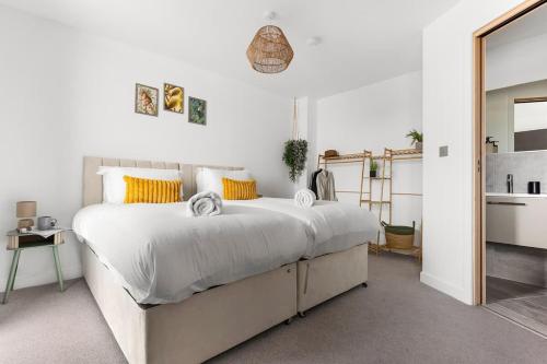 York 3BR Penthouse, Free Secure Parking, Luxury photo 20