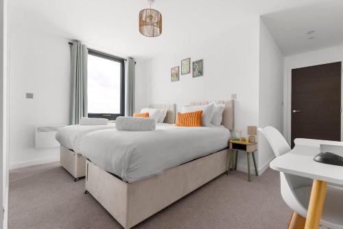 York 3BR Penthouse, Free Secure Parking, Luxury photo 25