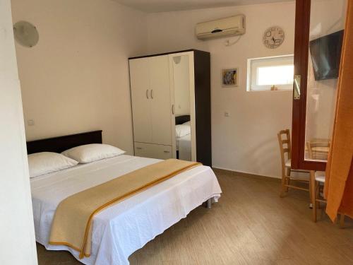 Mery Room 1 - private room with bathroom
