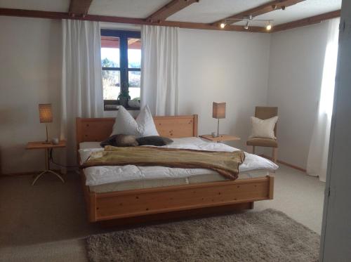 Posteľ alebo postele v izbe v ubytovaní Ferienwohnung Strubbauer Urlaub am Bauernhof