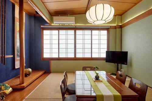 100 sqm Private Rental Traditional Japanese Living 12 min to Namba by Train Direct Access to KIX and Osaka Castle Convenient for Kyoto and Nara 8 min walk from the station