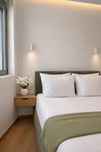 Aspasia 2BR Luxury Apartment with Jacuzzi & Private Acropolis View
