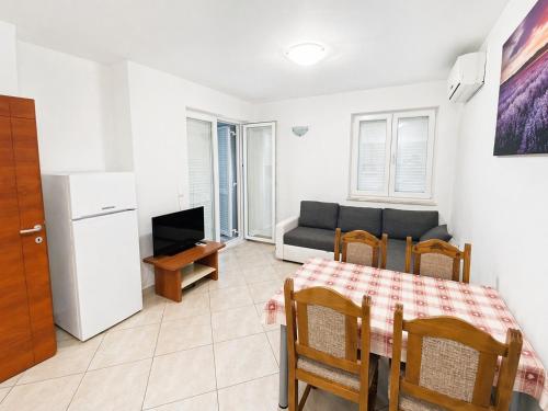 Koral Apartments