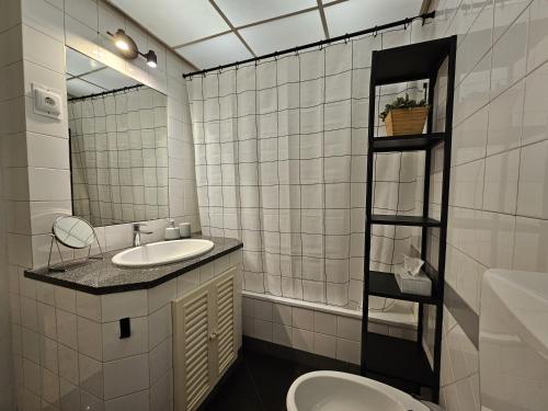 Estrela South-Facing Views AC & Parking